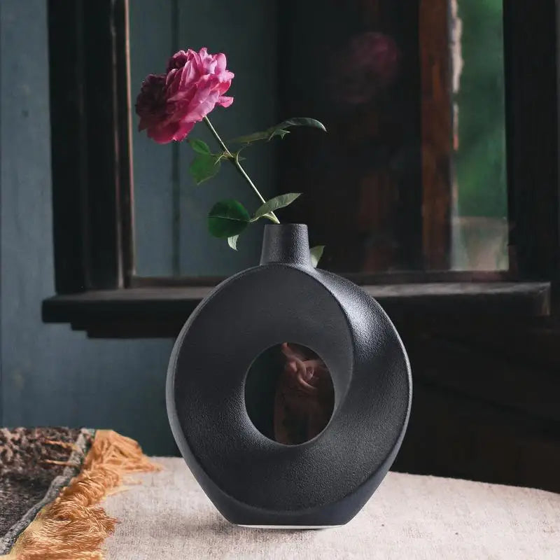 Boho Ceramic Donut Vase: Modern Minimalist